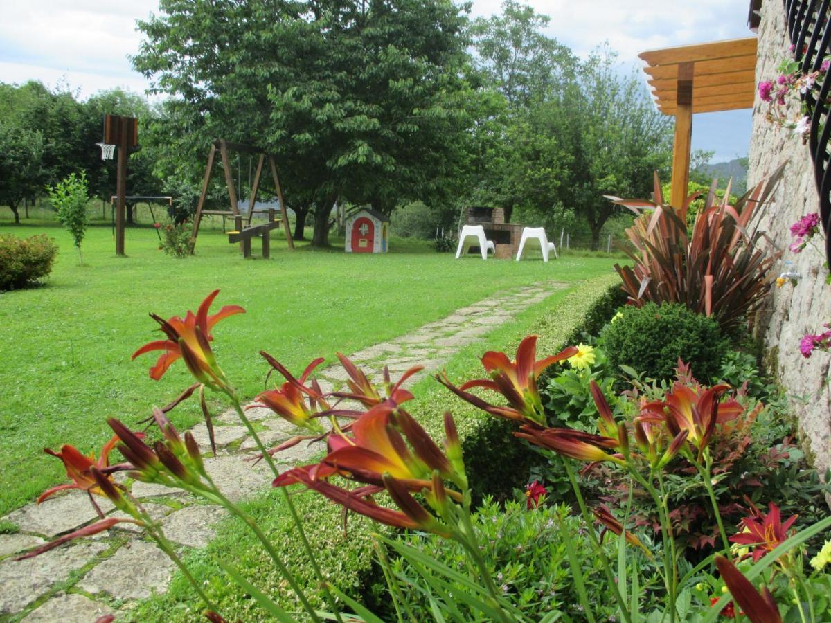 Casa Rural El Jondrigu Onís Exteriör bild